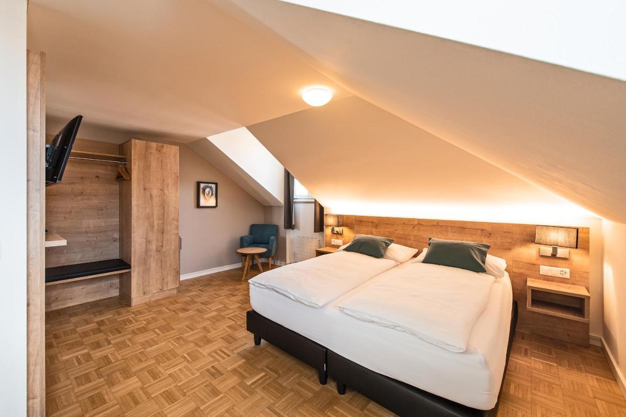 Hotel Zum Hirschen Schindellegi ภายนอก รูปภาพ