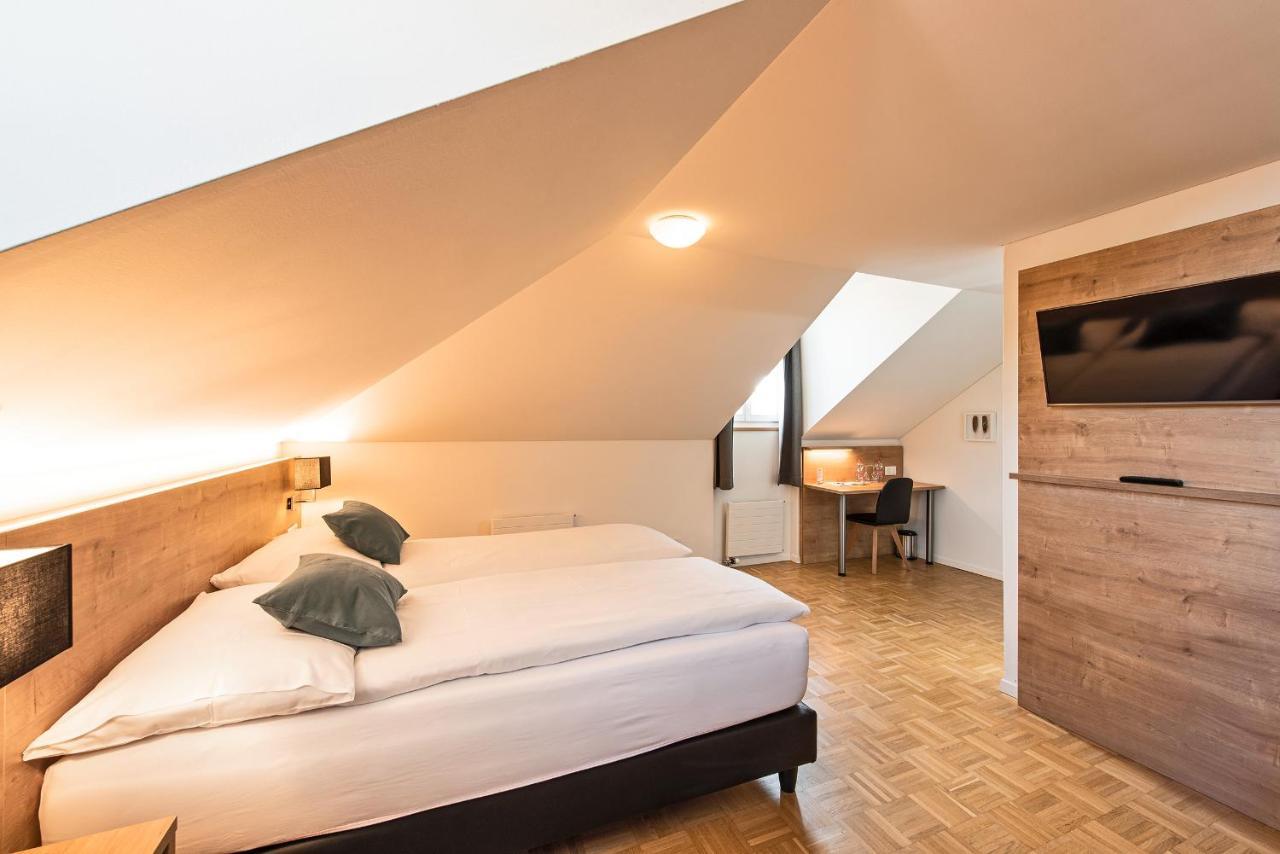 Hotel Zum Hirschen Schindellegi ภายนอก รูปภาพ