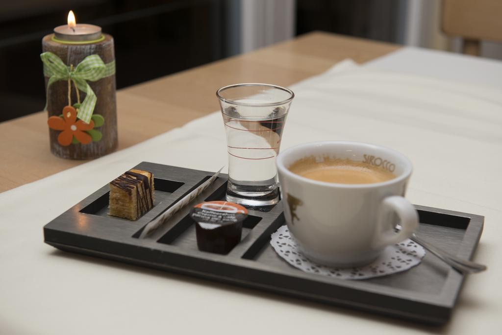 Hotel Zum Hirschen Schindellegi ภายนอก รูปภาพ